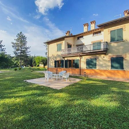 Villa Tadina Gualdo Tadino Luaran gambar